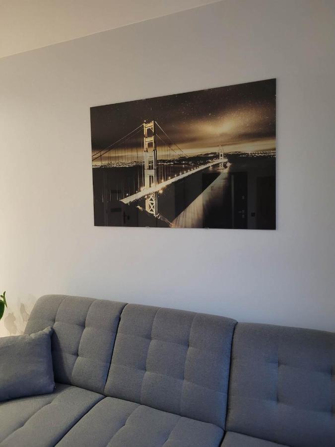 Szary Domek Janowice Wielkie Bagian luar foto